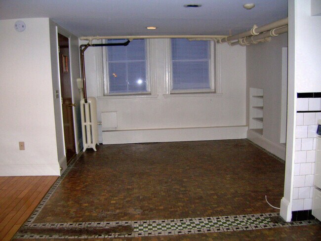 Building Photo - 45 Irving St