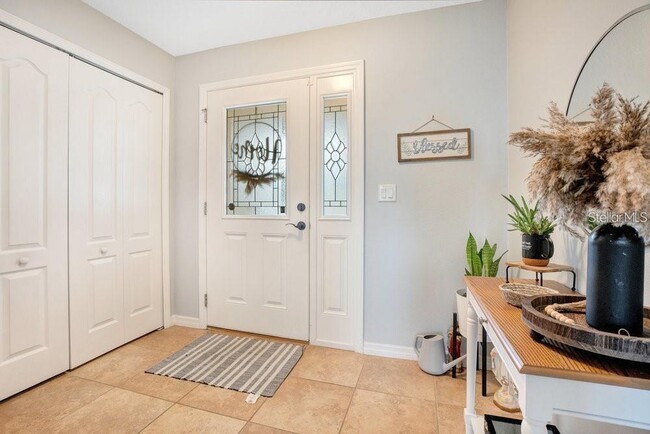 Building Photo - 5780 Dornich Dr