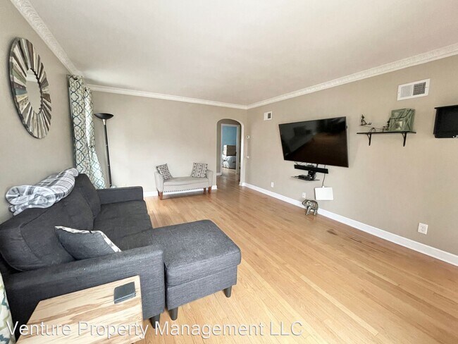 Building Photo - 4 br, 2 bath House - 3125 S 56th St
