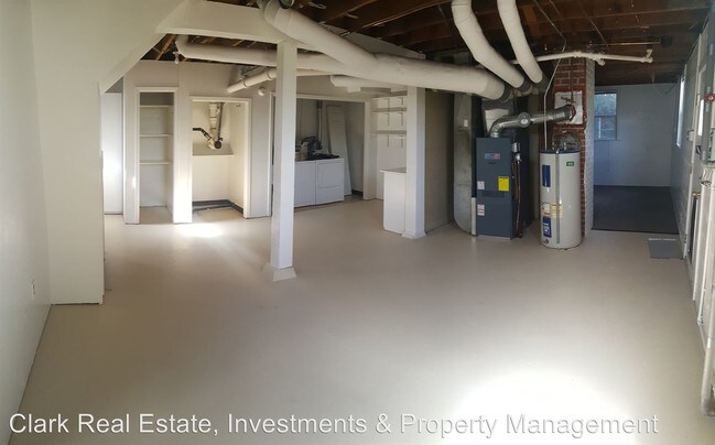 Building Photo - 2 br, 1 bath House - 357 Mt ROSE