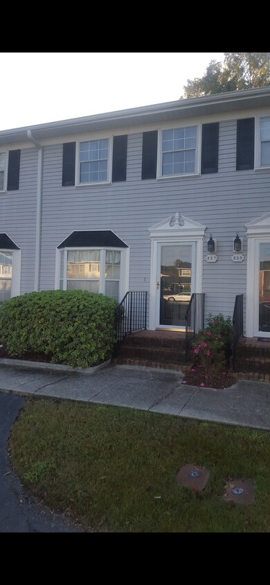 Primary Photo - 2925 Carriage Row Ln