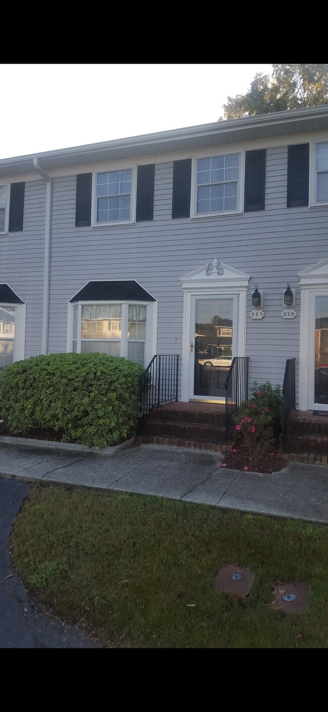 Photo - 2925 Carriage Row Ln Townhome