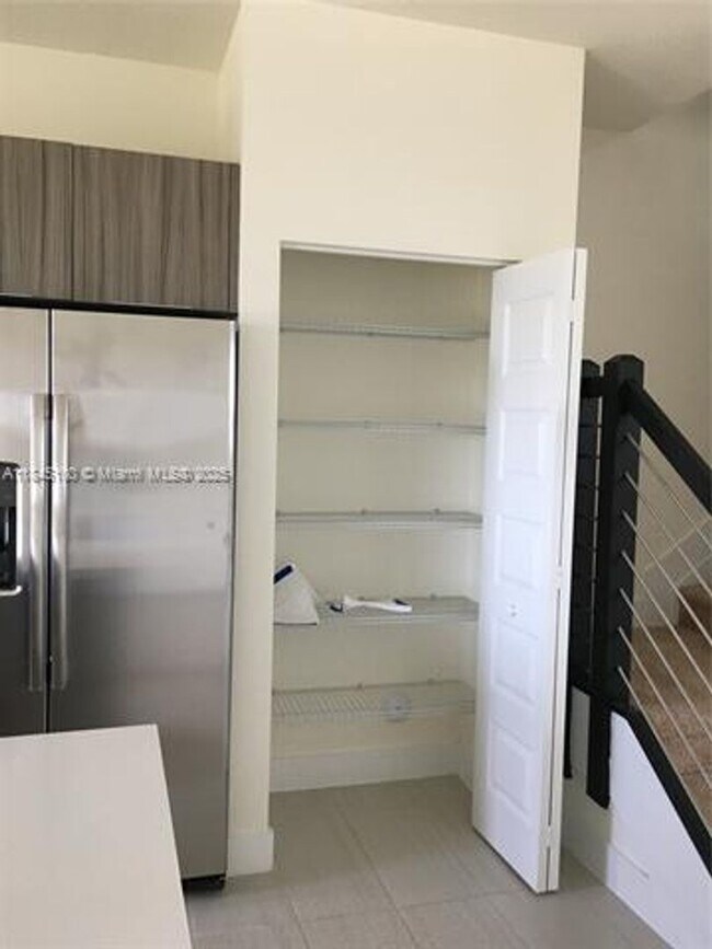 Foto del edificio - 10461 NW 82nd St