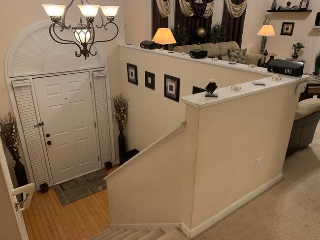 Foto del edificio - 1866 Whitley Rd