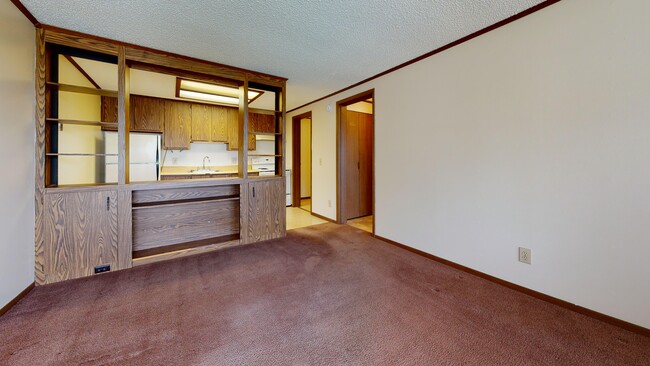 Non-Remodeled, 1 Bed - Concord Square Apartments