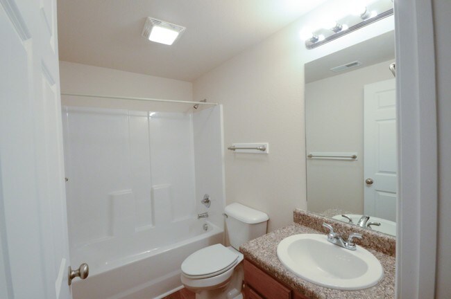 Building Photo - 1205 Basswood St