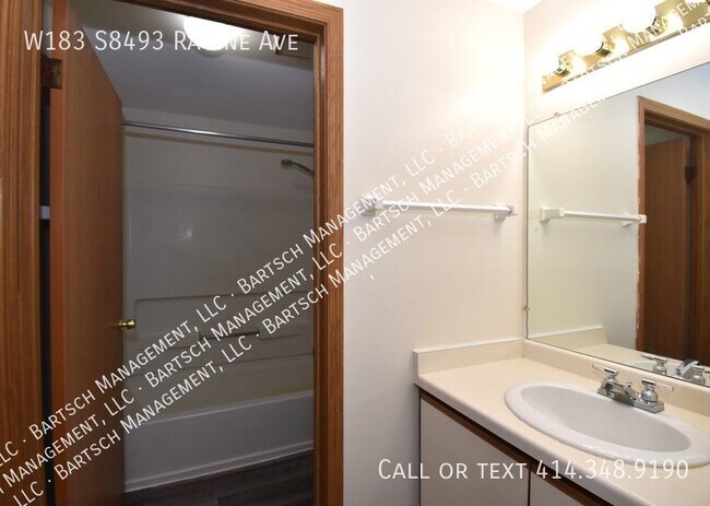 Foto del edificio - w183s8493-S8493 Racine Ave