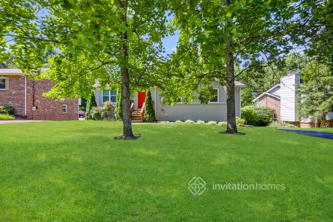 Foto del edificio - 5121 Lana Renee Ct