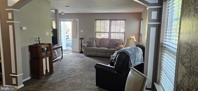 Foto del edificio - 306 Middlebury Dr