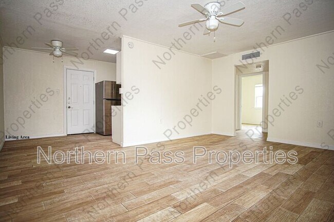 Building Photo - 601 Lafayette Dr
