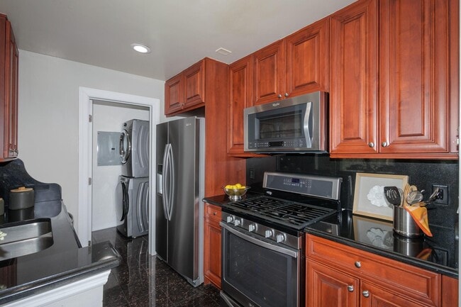 Building Photo - 2607 Vista View Dr