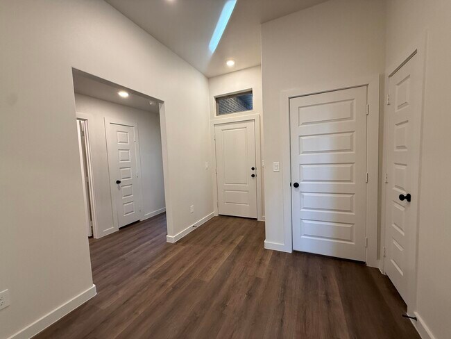 Foto del edificio - 3015 138th Pl