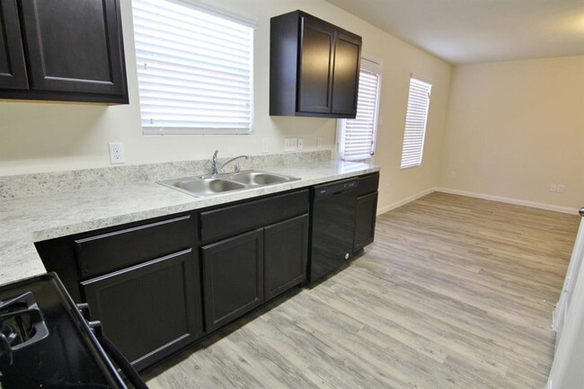 Building Photo - 13015 Bella Vida Ln