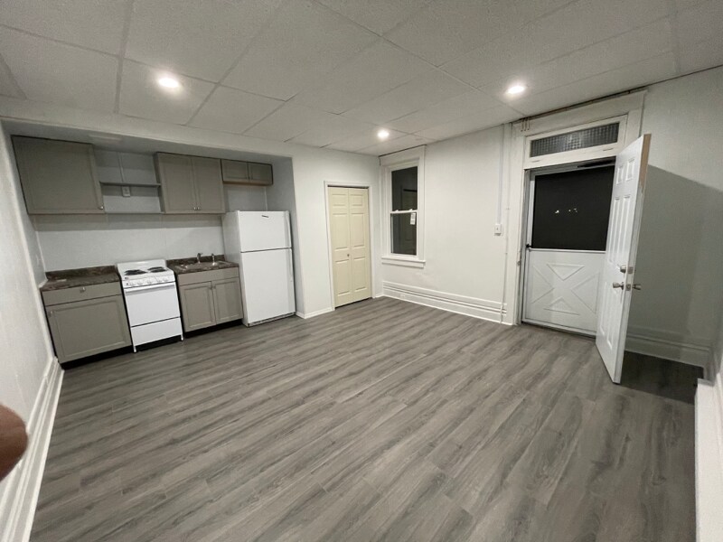 Foto principal - 239 S 17th St