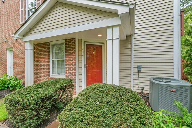 Foto del edificio - 11714 Rockaway Ln