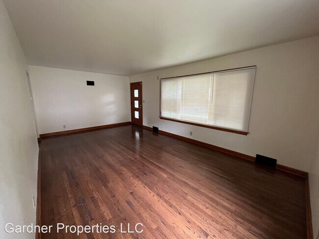 Building Photo - 3 br, 1 bath House - 4505 N 46th Street