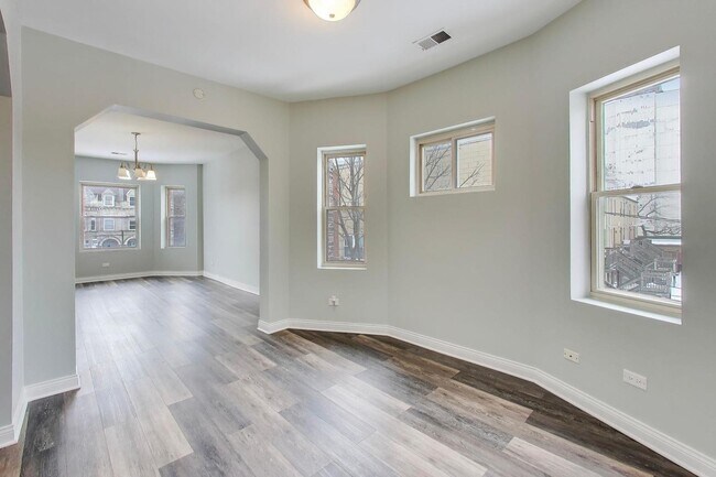 Foto del edificio - 5938 S Indiana Ave