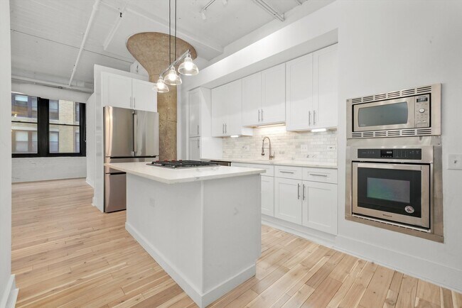 Foto del edificio - 728 W Jackson Blvd