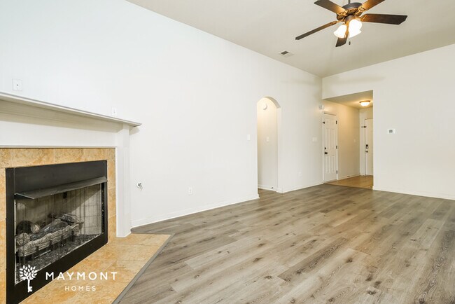Building Photo - 8999 Gavin Dr