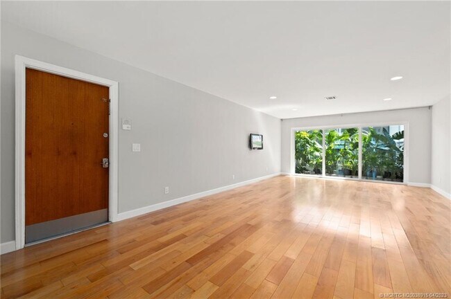 Foto del edificio - 630 SE Ocean Blvd