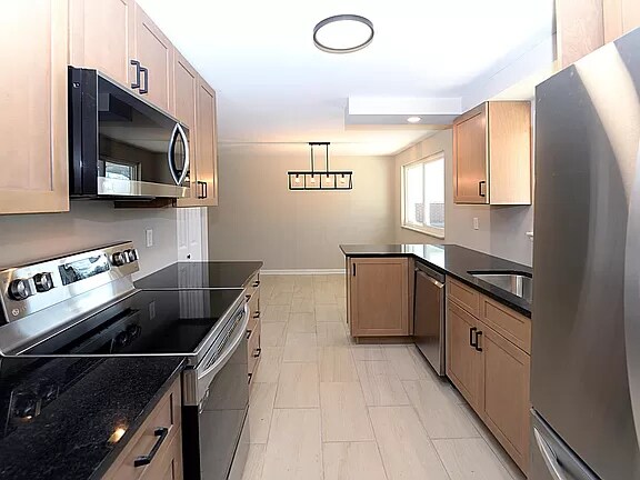 Cocina - 6515 Lemans Ln