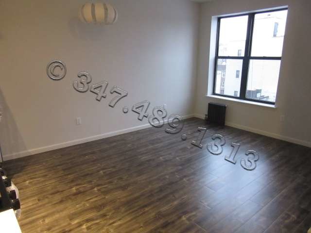 Foto del edificio - 621 Rutland Rd