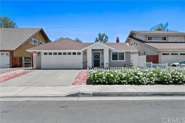 Primary Photo - 25532 Oak Leaf Rd