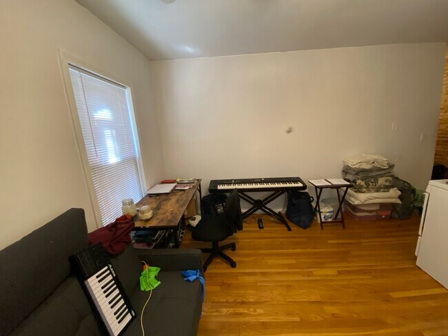 Building Photo - 28 S Huntington Ave