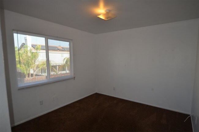 Building Photo - 1610 Whiterock Ln