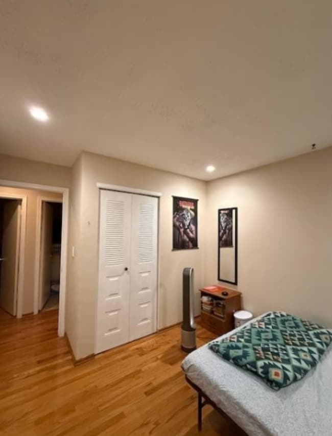 Foto del edificio - 2106 Doolittle Dr