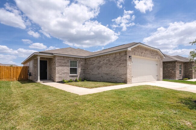 Building Photo - 15322 Waterow Vw