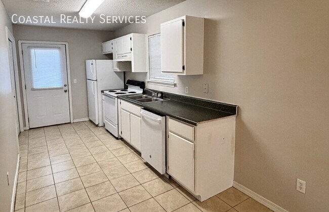 Building Photo - 6903 Sea Turtle Cir