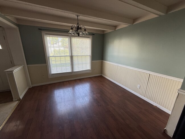 Building Photo - 17018 Beach St