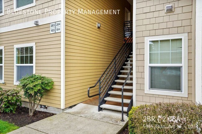 Foto del edificio - 5965 Trail Ave NE