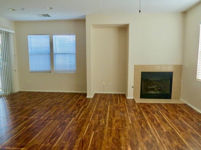 Foto del edificio - 15636 Vista Way