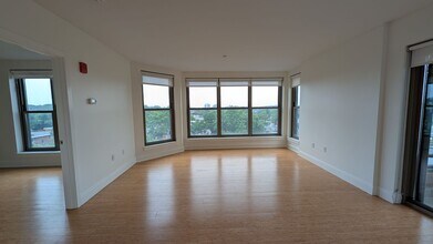 Building Photo - 90 Malvern St