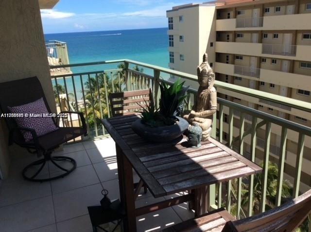 Building Photo - 2080 S Ocean Dr