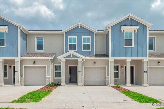 Photo - 3290 Laurent Lp Townhome