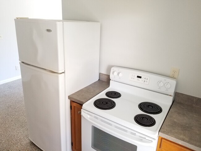 Building Photo - 2325 Belmar Dr