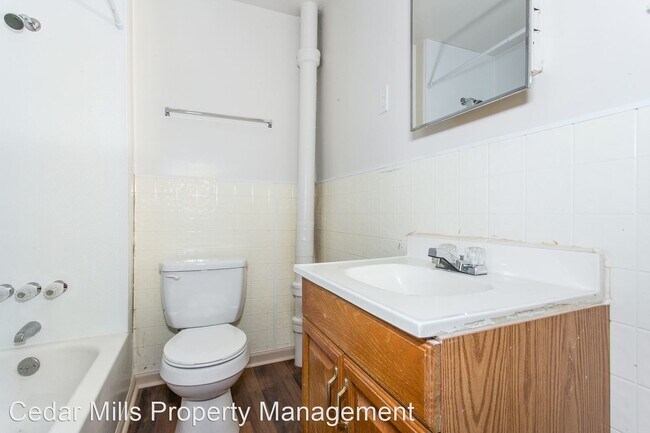 Building Photo - Studio, 1 bath House - 715 1/2 S. Martinson