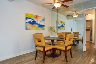 El Cordova Apartments photo'