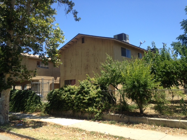 Primary Photo - 452-456 N Valeria St