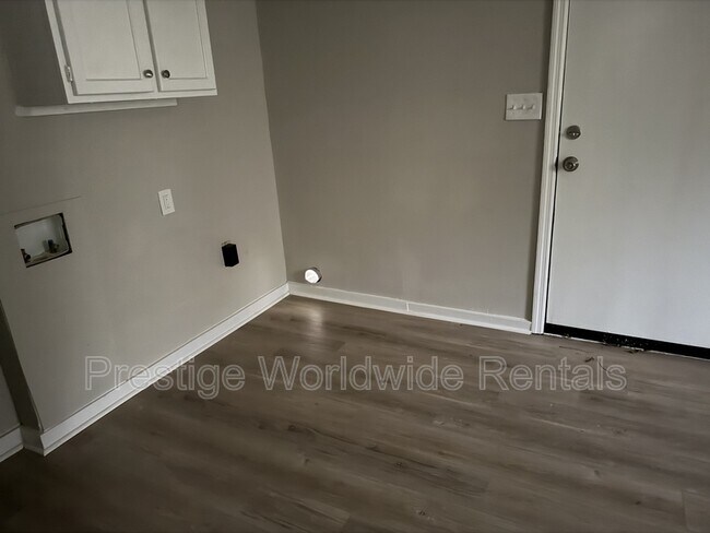 Foto del edificio - 2708 Lumpkin Ct