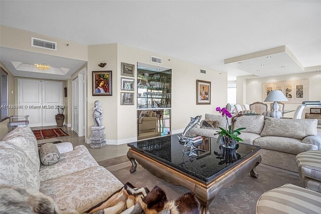Building Photo - 20281 E Country Club Dr
