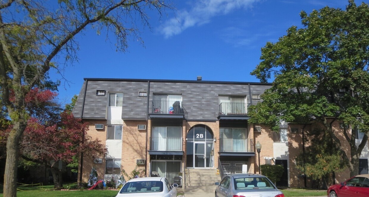2 E Dundee Quarter Dr Unit B201, Palatine, IL 60074 Condo for Rent in