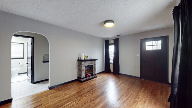 Building Photo - 4409 Gatewood Ave