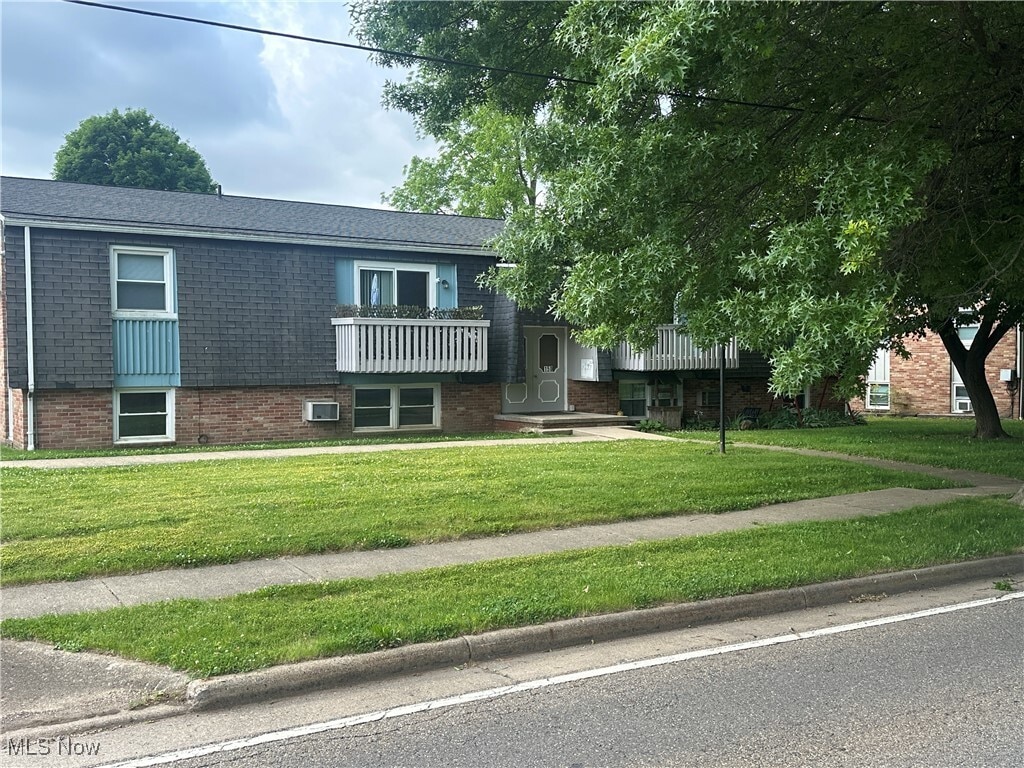 Primary Photo - 150 Frana Clara St