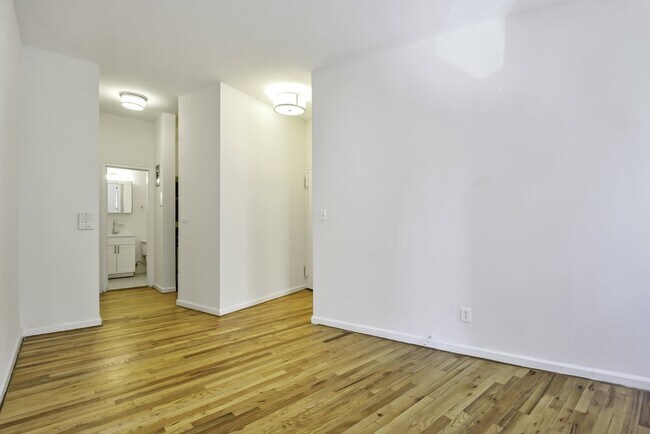 Foto del edificio - 876 Lexington Ave