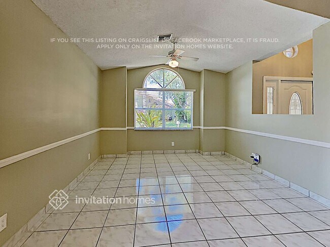 Building Photo - 8640 Tourmaline Blvd
