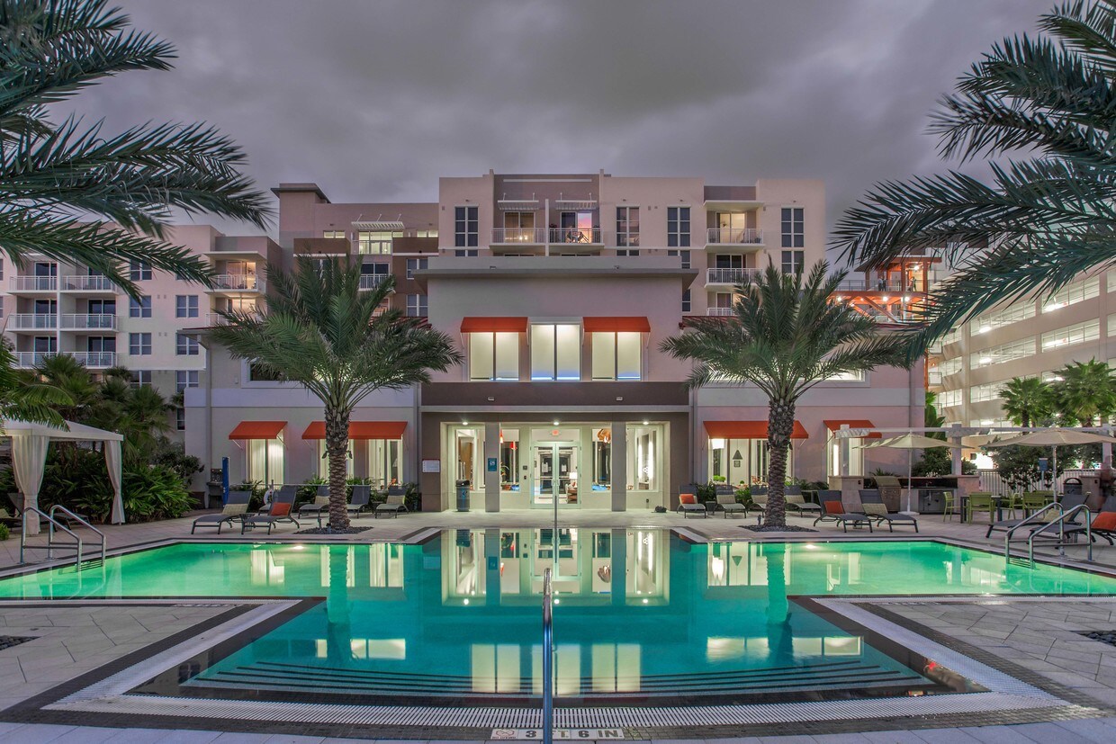 Foto principal - 1605 E Sunrise Blvd